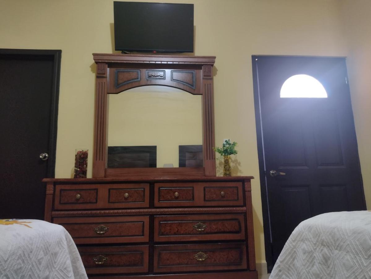 Hotel Prado'S Puerto San Carlos Ngoại thất bức ảnh