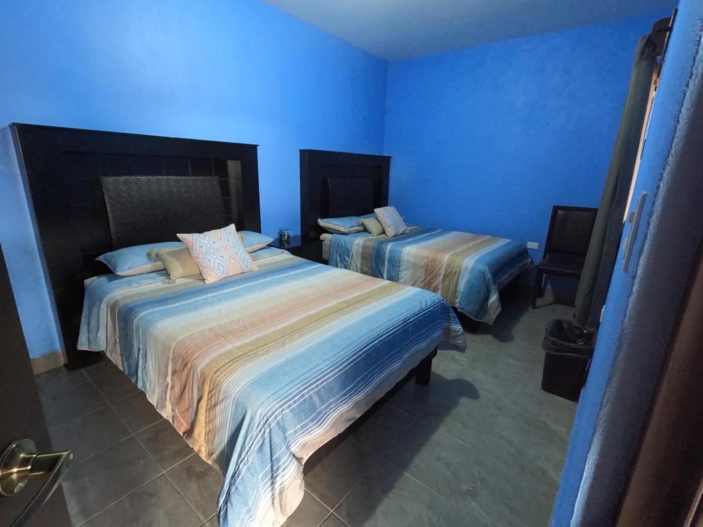 Hotel Prado'S Puerto San Carlos Ngoại thất bức ảnh