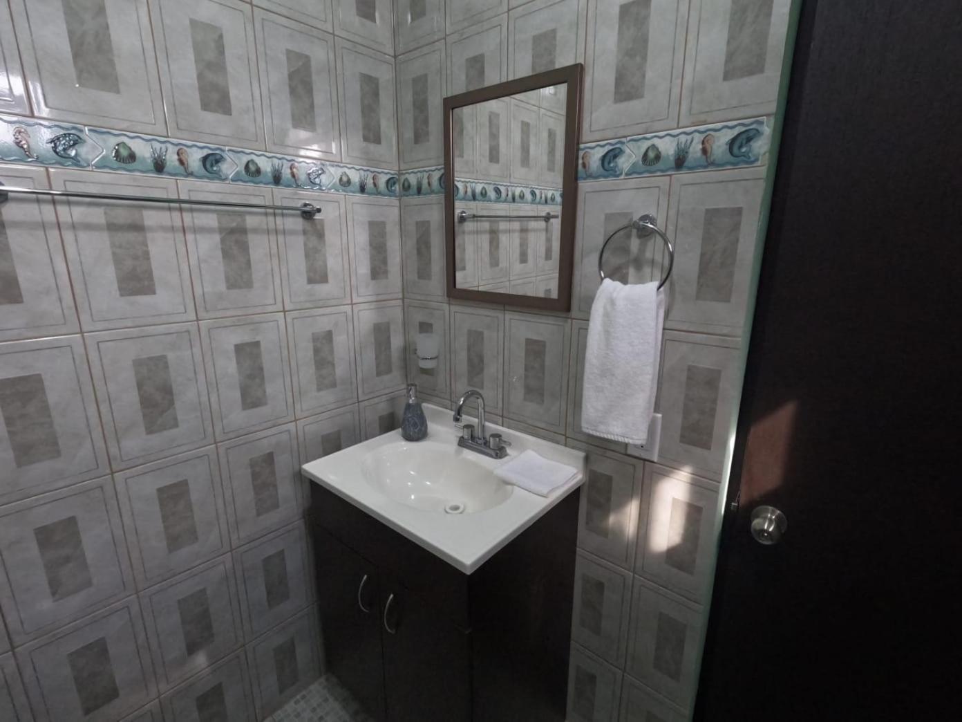 Hotel Prado'S Puerto San Carlos Ngoại thất bức ảnh